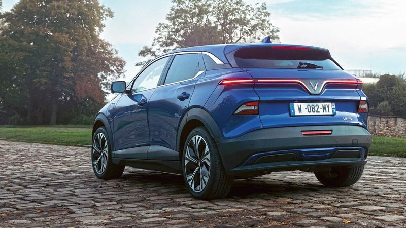 Das Modell ist  4,24 Meter lang, 1,82 Meter breit und 1,59 Meter hoch. (Bild: Vinfast)