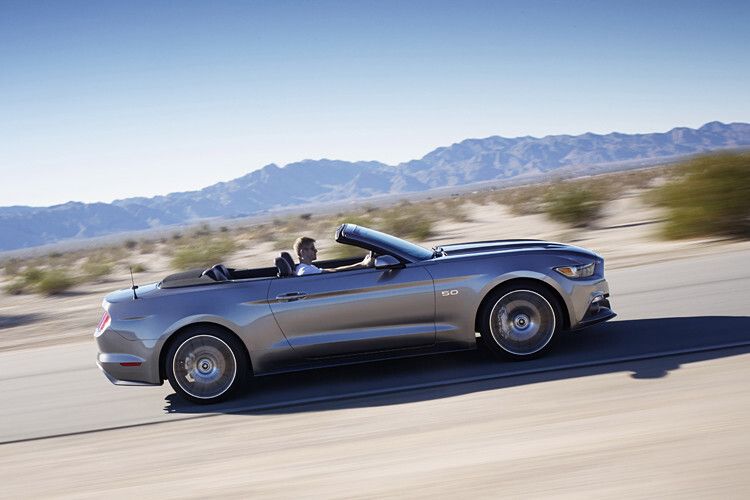 ...und der Ford Mustang Cabrio. (Foto: Ford)