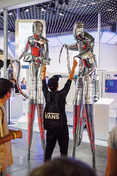 Auf der Bimu in Mailand hat Studer die neue Universal-Innenrundschleifmaschine S100 zum ersten Mal der Öffentlichkeit vorgestellt. (Bild: Studer)