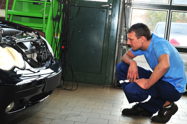 An dieser Aufgabe arbeitet hier auch Chris Mader aus Sachsen-Anhalt. (Foto: Schmidt)