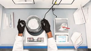 Abb.1: Laborabzug für Aerosol-belastete Arbeitsplätze (Bild: HS Esslingen, Waldner)