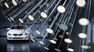 Die OLED-Installation im BMW-Museum bestand aus 1000 OLED-Panels ( Osram)