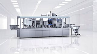 Die Pharma-Verpackungslinie IBC 150 mit innovativer Einzeltablettenausscheidung soll den Ausschuss beim Abfüllen von Tabletten in Flaschen um bis zu 99 Prozent reduzieren. (Uhlmann Pac-Systeme)