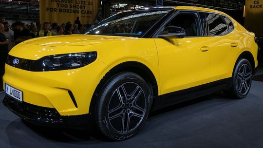 Ford erhofft sich unter anderem von der E-SUV-Variante des Capri mehr Markterfolg. Damit möglichst viel Expertise in den eigenen Händen liegen kann, montieren die Kölner nun die Batterien für den Boliden selbst.(Bild:  Ford)