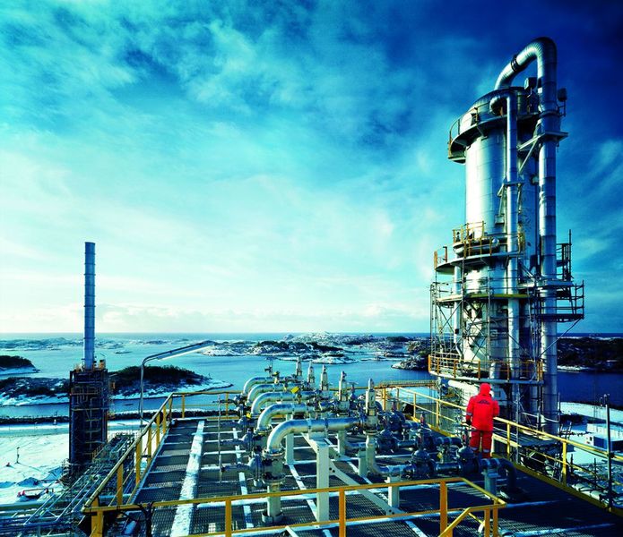 Platz 9: Linde, Deutschland  Eines der über 100 Länder, in denen Linde agiert, ist Norwegen. Das Bild zeigt eine Anlage zur Gewinnung des umweltfreundliche Kraftstoff LPG (Liquified Petroleum Gas), die Linde an der Westküste Norwegens betreibt. (Bild: Linde)