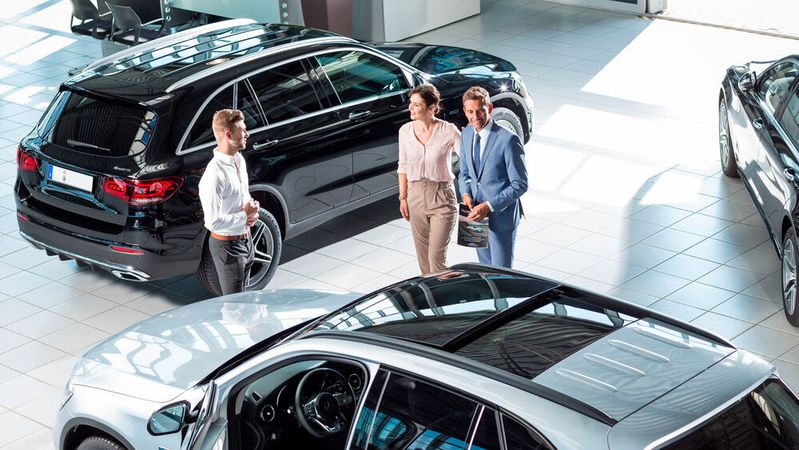 Wie schlägt sich das Kfz-Gewerbe im Jahresendspurt 2021 – und wie die Wirtschaft insgesamt? Die »kfz-betrieb«-Muttergesellschaft Vogel Communications Group befragt dazu  Branchenpraktiker in Autohäusern und Werkstätten.(Bild:  ProMotor/T. Volz)