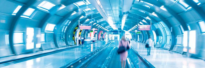 Im Bereich des ÖPNV fehlt immer noch in fast jeder zweiten Stadt oder Gemeinde eine E-Ticketing-Möglichkeit. Ähnlich sieht es bei der Bereitstellung von Fahrplänen in Echtzeit aus.(Bild:  TÜV Rheinland)