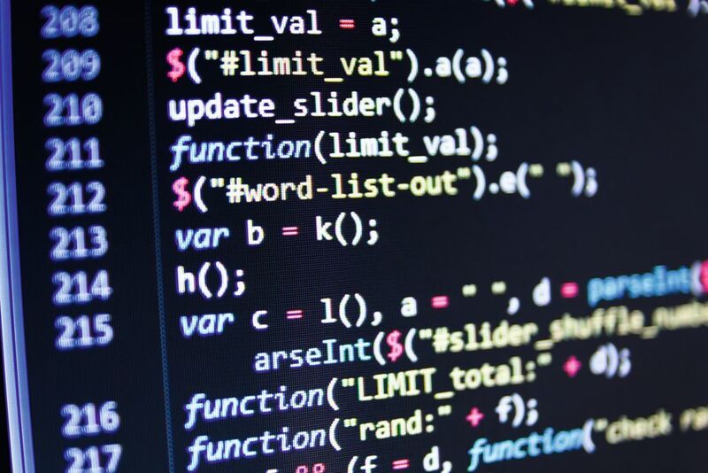 Um korrekten Code zu generieren sollte man sicherstellen, auch ein gutes, sauberes Softwaredesign zu verwenden. (©maciek905 - stock.adobe.com)