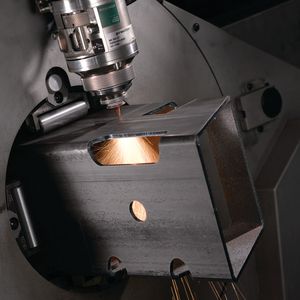 Mit ihren Maschinen zur Rohr- und Profilbearbeitung zeigt die BLM Group, wie man auch als ausländischer Hersteller Erfolg in Deutschland haben kann.(Bild:  BLM Group)