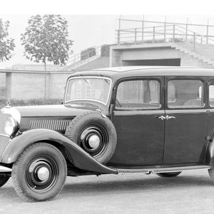 Mit dem 260D verhalf Mercedes dem Diesel im Pkw-Bereich zum Durchbruch.(Bild:  Mercedes-Benz)