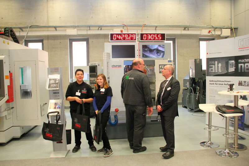 Über 30 Mitaussteller aus dem gesamten Bereich der Prozesskette „Spanabhebende Fertigung“ präsentierten sich auf der Hausmesse in Tuttlingen. (Bild: Sonnenberg)