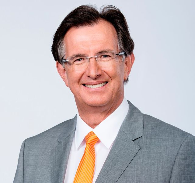 Armin Stolzer, Geschäftsführender Gesellschafter bei Kasto Maschinenbau zum Projekt bei SEW-Eurodrives: „Dieses Leuchtturmprojekt gehört zu den umfangreichsten unserer Geschichte. Es wird dort immer einen besonderen Platz einnehmen.“ (Bild: Kasto)
