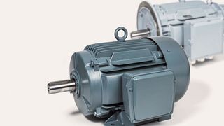 Vorne im Bild: Robuster Alleskönner: luftgekühlter Motor; hinten im Bild: unbelüfteter Motor mit Bremsfunktion. (Bild: BEN Buchele Elektromotorenwerke)
