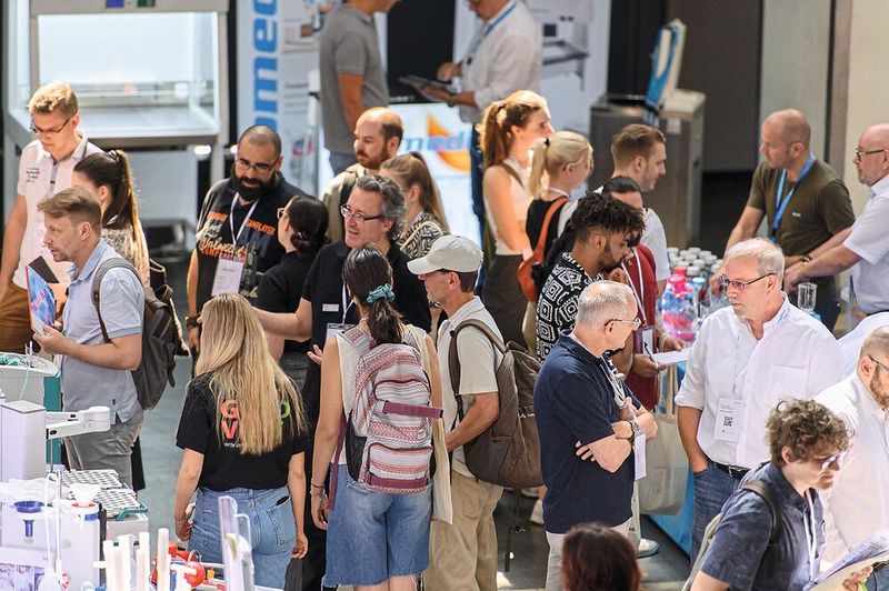 Mit den Ausstellern zusammen waren knapp 500 Teilnehmer auf der LAB-SUPPLY Innsbruck.    Mehr Infos zu den kommenden LAB-SUPPLY-Messen finden Sie auf www.lab-supply.info (Bild: Stefan Stark)