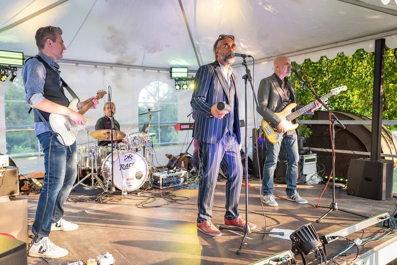 Für tolle Stimmung sorgte die Band Race. (Bild: CPN)