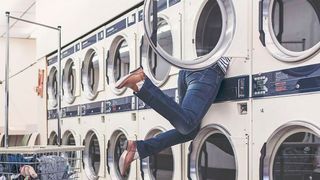 Fremdbestimmt: Hacker nutzen selbst smarte Waschmaschinen aus, um darüber beispielsweise DDoS-Angriffe auszuführen. (Bild: gemeinfrei)