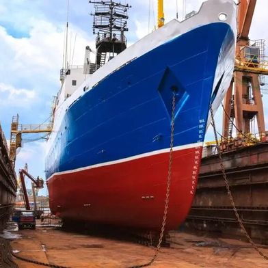 Seit Jahrzehnten wartet der deutsche Schiffbau mit Blick auf die Politik auf klare Aussagen, wohin die Reise gehen soll. Nun hat sich die Branche erholt, die Aufträge hageln in die Bücher und Ende April wird in Emden die 14. NMK stattfinden. Die Schiffbauer hoffen auf klare Signale ... (Bild: Reedebrecht)