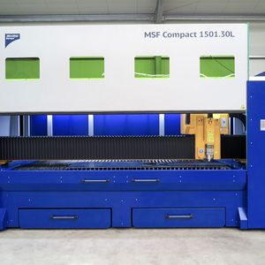 Genauer gesagt, entschied sich Transpofix für die 2D-Laserschneidanlage MSF Compact, mit einer Bearbeitungsfläche von 1.500 Millimeter × 3.000 Millimeter. Sie schafft jetzt mehr Fertigungskapazität auf relativ kleinem Raum, heißt es vom Hersteller.