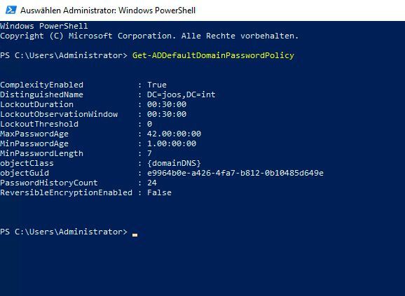 Einstellungen für Kennwörter in Active Directory können mit dem CMDlet „Get-ADDefaultDomainPasswordPolicy“ in der PowerShell angezeigt werden. (Bild: Microsoft / Joos)