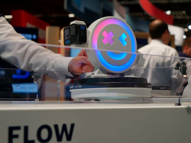 Auch bei Bosch Rexroth ging es unter anderem um ein Planarsystem. Ctrlx Flow soll intralogistische Prozesse automatisieren und optimieren.  (Bild: Sandro Kipar/VCG)