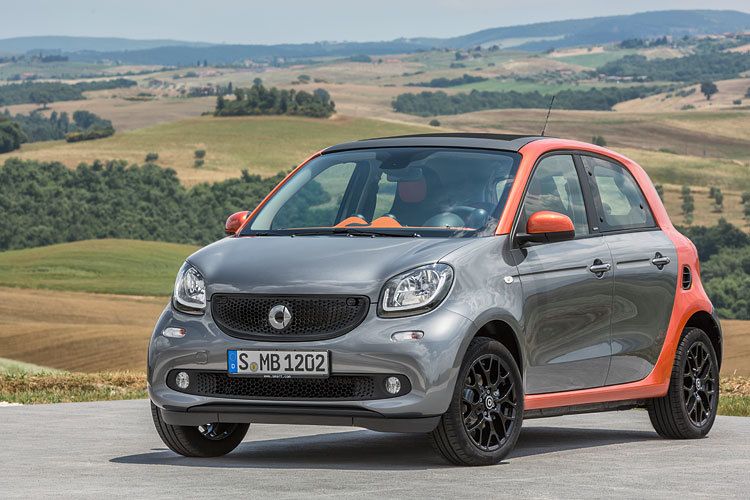 2014: Der neue Smart Forfour startet ab 11.555 Euro, ebenfalls mit 52-kW-Motor und Schaltgetriebe. im Vergleich zu seinem Vorgänger ist er jetzt ein echter Smart. (Foto: Daimler)