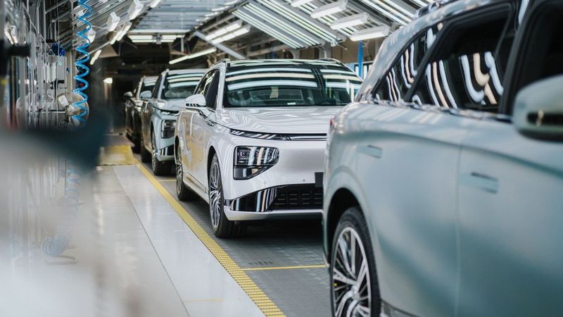 Xpeng hat bei Magna in Graz die Produktion von zwei SUV beauftragt, darunter das Modell G6. (Bild:  Xpeng)