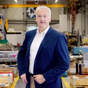 Andreas Kißler ist Manager für die Heißkanaltechnik bei Haidlmair Werkzeugbau. Der Ingenieur hofft, dass er auf der Moulding Expo und nicht zuletzt über die Parallelveranstaltungen neue Lösungsansätze entdecken wird, und mahnt: „Wenn man nicht über den Tellerrand schaut, kommt man nicht weiter.“