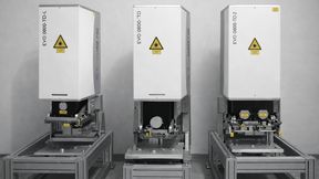 Varianten des Prozessmodul EVO 0800-TD. Als kompaktes Dual-Station Modul ist es für die 
nahtlose Integration in automatisierte Fertigungslinien optimiert und ermöglicht das Schweißen von zwei 
Baugruppen in einem Arbeitsgang.  (Bild: Evosys)