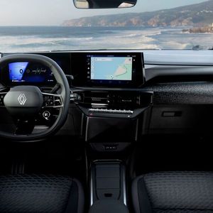 Die Bedienung des neuen Renault-Modells ist vergleichsweise einfach.(Bild:  Renault)