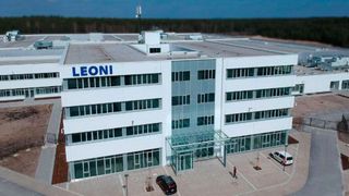 Leoni hat bereits seine Kabelsparte verkauft und konzentriert sich nun auf die Produktion von Bordnetzsystemen. So will das Unternehmen wieder profitabel werden. (Bild: Leoni)