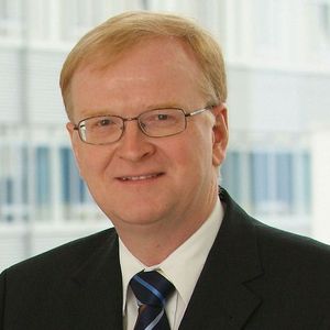 Dr. Hans Friedrich Collenberg: Der Geschäftsführer der ZFLS hat seit 1. Juli 2010 die Zentralfunktion Forschung und Entwicklung zusätzlich zu seinen bisherigen Aufgaben übernommen.