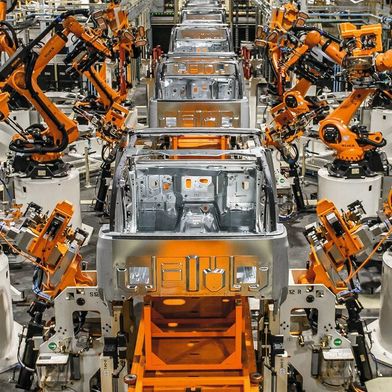 Kuka will in Zukunft auf intelligente Robotik setzen.  (Bild: Kuka / IFR)