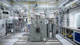 Ein Prüfstand mit exemplarischem Versuchsaufbau eines Einzylindermotors am WTZ Roßlau. (Bild: WTZ Roßlau)
