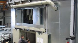 Mit dieser Satelliten-Drehtisch-Anlage können Zahnräder und Getriebewellen ohne Umrüstung bearbeitet werden. (Archiv: Vogel Business Media)