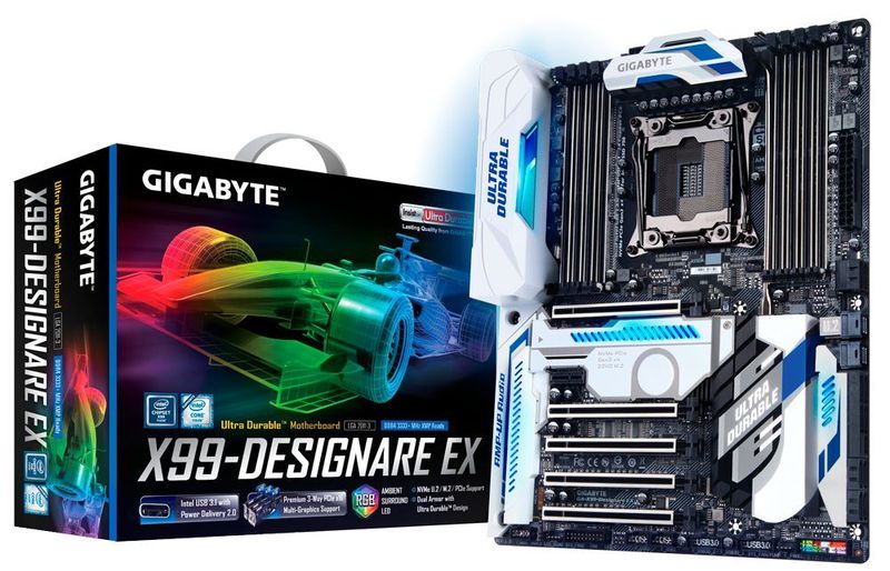 Farbenspiele: Die Beleuchtung des Gigabyte-Spitzenmodells X99 Designare EX kann verschiedene Farben annehmen. Das X99-Board ist für Broadwell-E-Prozessoren bestimmt. (Bild: Gigabyte)