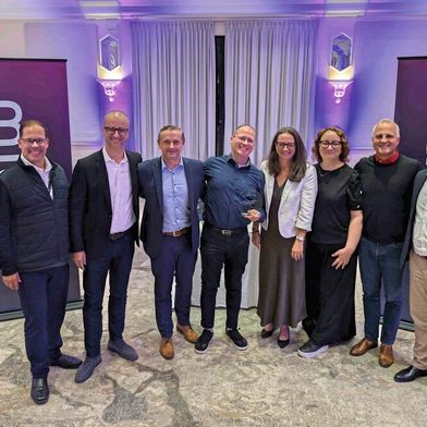 Avnet Silica has been honoured with two major accolades from Micron Technology (Bild: Avnet Silica)