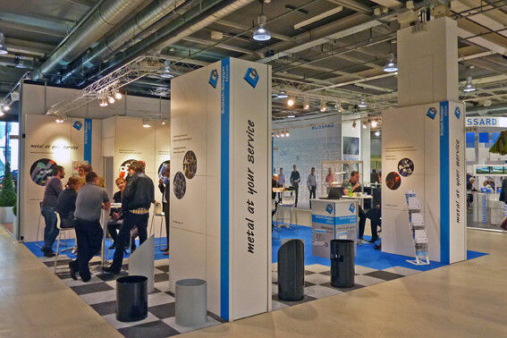 Promenade dans les halles et les stands du Salon Swisstech 2012 à Bâle. (MSM/JF Pillonel)