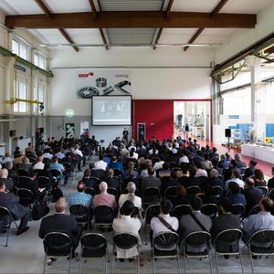 Der Einladung von Walter und Starrag Group zu den Turbine Technology Days 2015 waren rund 250 Fachleute der Luftfahrt- und Kraftwerksindustrie gefolgt.