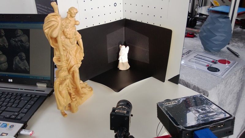 Der Laserscanner SLS-1 von David Lasercsanner erzeugt 3D-Daten für den 3D-Druck. (Bild: D.Quitter, konstruktionspraxis)