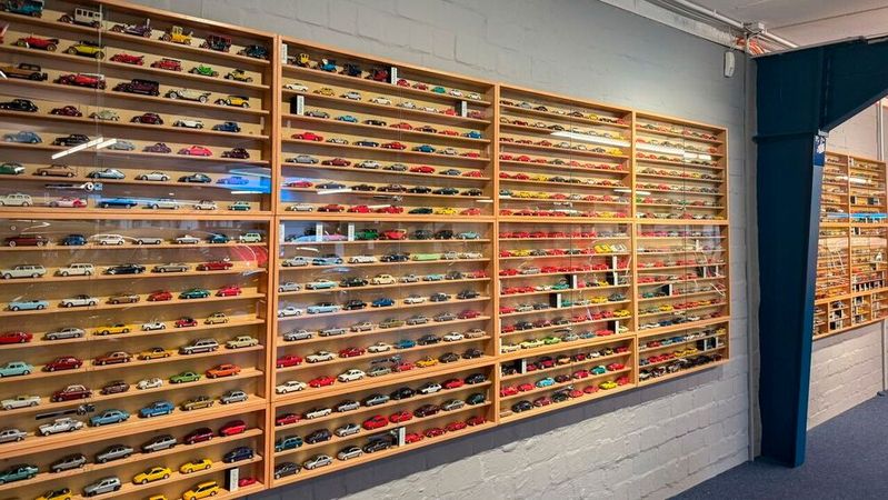 Die 5.000 Modelle stammen aus zahlreichen Ländern und spiegeln die Vielfalt der internationalen Automobilgeschichte im Kleinformat wider. (Bild:  PS.Speicher)