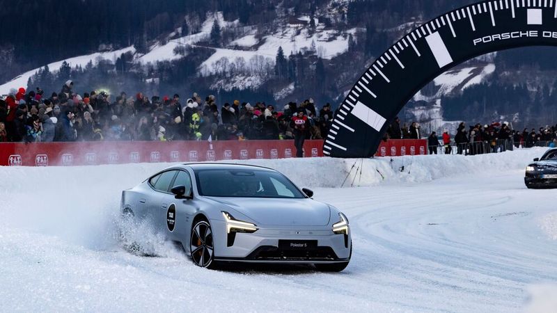 Polestar hat das neue Modell 5 live vorgestellt.(Bild:  Polestar)