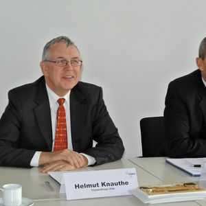 „Das umfassende Risikomanagement kann 10 bis 20 % höhere Deckungsbeiträge für den deutschen Großanlagenbau generieren“, betonte Helmut Knauthe in Frankfurt am Main.