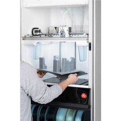 3D-Druck-Plattform: Mit der integrierten Trace-Validierungstechnologie unterstützt der Factor 4 Plus Hersteller dabei, ihre Produktion zuverlässig zu skalieren. (Bild: Ultimaker)