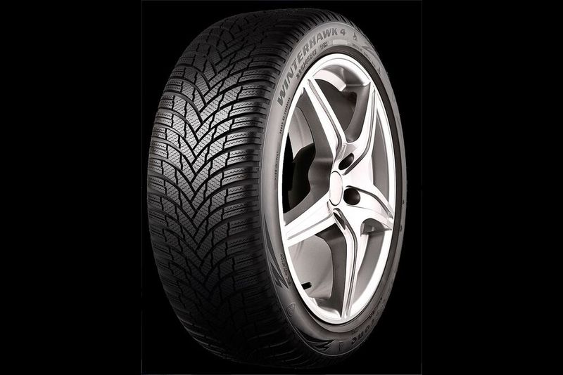 Ein klassischer Winterreifen ist hingegen der Firestone Winterhawk 4. (Bild: Bridgestone)