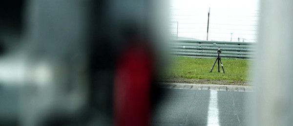 Mercedes-AMG stellt einen neuen Rundenrekord in der „Grünen Hölle“ auf: Das SLS AMG Coupé Electric Drive bezwingt die Nürburgring-Nordschleife in 7:56,234 Minuten (Bild: Mercedes-AMG)