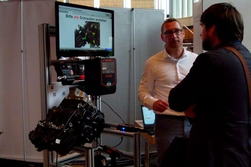 SCS Concept stellte neben seinen elektronischen Drehmoment- und Winkelschlüsseln auch den industriellen Universal-Controller FIM-EVO vor, der bis zu 12 Werkzeuge an einem einzigen Kommunikationspunkt verwalten kann. (D.Quitter/VCG)