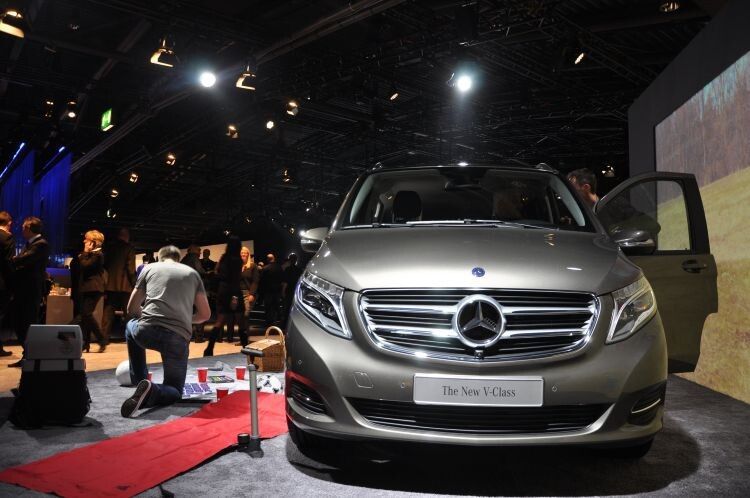 Die Frontansicht orientiert sich am typischen Daimler-Gesicht der aktuellen Baureihen. (Foto: Richter)