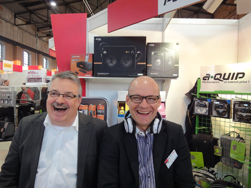 Werner König und Klaus Trapl (r.), Aqipa, haben mit den coolen Produkten gut lachen. (Archiv: Vogel Business Media)