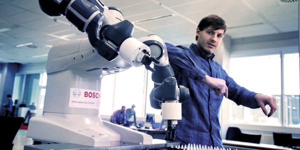 Was halten die Deutschen von künstlicher Intelligenz? Der KI-Zukunftskompass gibt Aufschluss. (Bild:  Bosch)