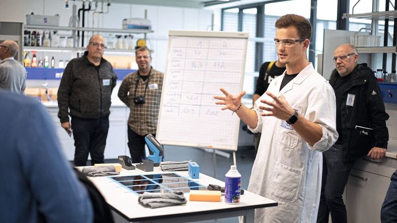 Das Geheimnis ihres Erfolgs verriet die Dr. O. K. Wack GmbH kürzlich im Rahmen eines Presseevents.(Bild:  Dr. O. K. Wack)